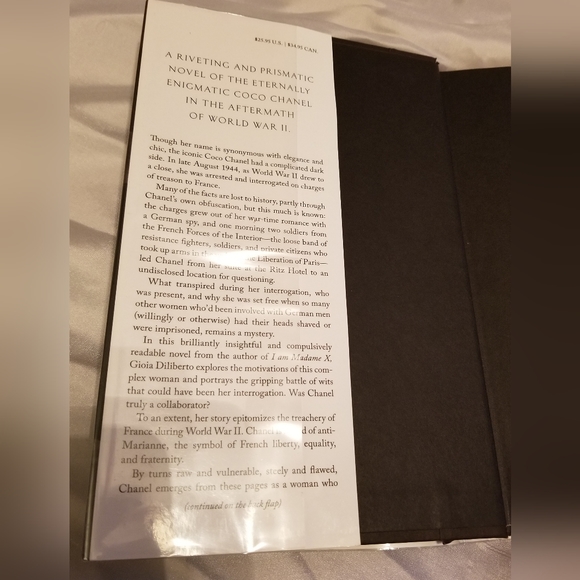 Coco at the Ritz - Picture 4 of 4